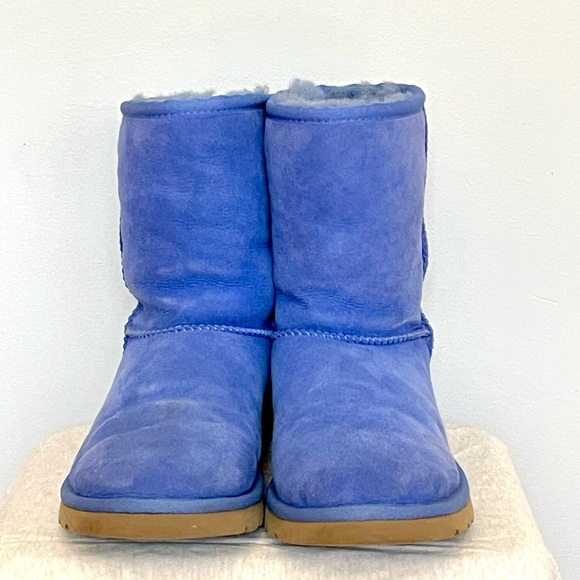 Rare Authentic Electric Blue Uggs - Picture 3 of 6